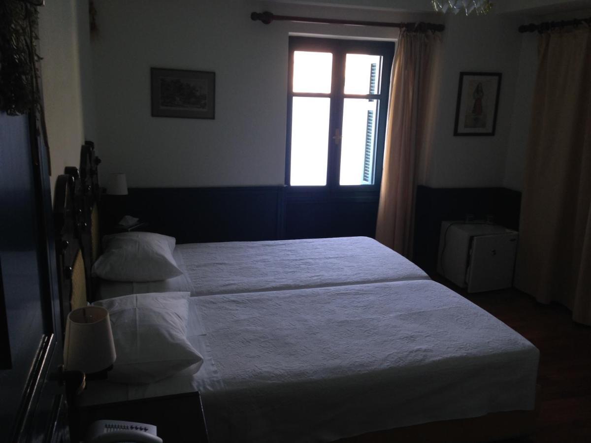 Hotel Aliki シミ 部屋 写真